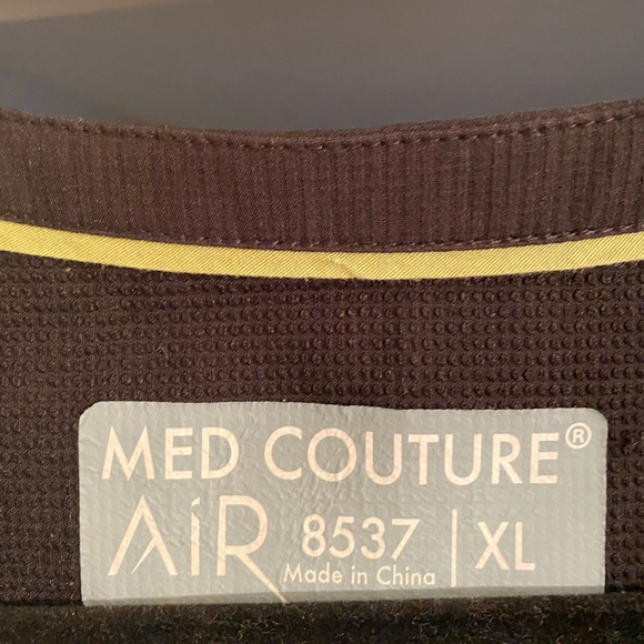 Scrub top - Picture 2 of 2